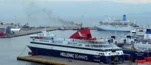 meiwmenh-kinhsh-sto-limani-peiraia