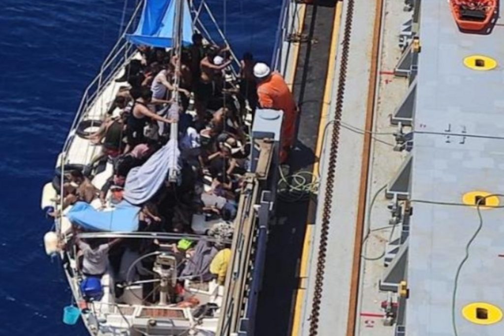Μ. Βαρβιτσιώτης για τους διακινητές μεταναστών: «Είναι εγκληματίες!»