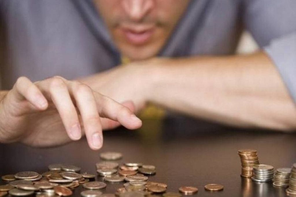 ΠΕΝΕΝ: Κατώτατος μισθός - Πρόκληση και κοροϊδία η μικτή αύξηση 0,52 λεπτά!