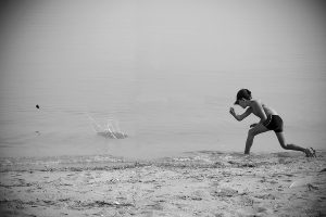 mytilinos-paidi-thalassa