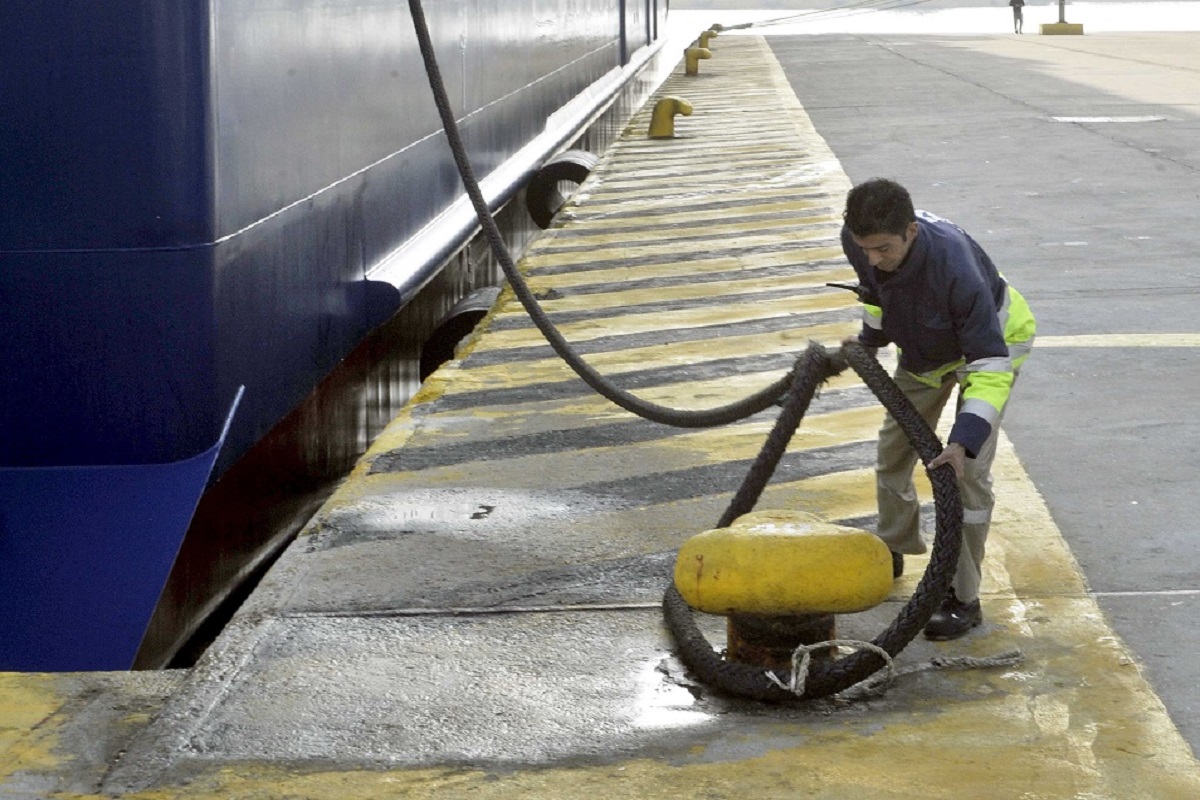 Το επίδομα των 800 ευρώ σε ναυτεργάτες