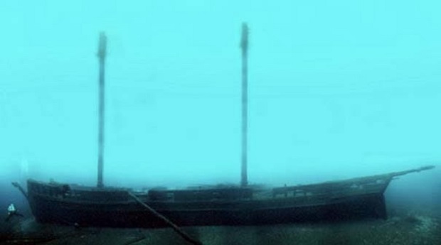 nauagia-pagwmena-sto-xrono-07