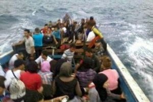 nauagio-me-36-nekrous-stin-indonhsia