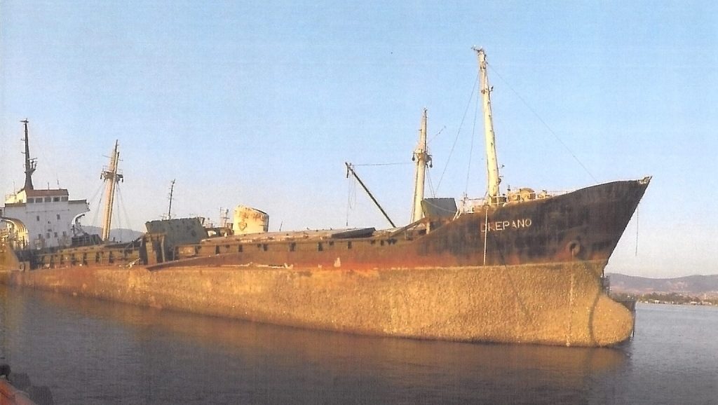 Ολοκληρώθηκε η ανέλκυση του ναυαγίου «Δρέπανο»