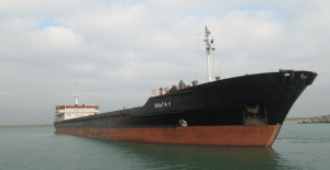 nauagio_fortigou_ploiou_sth_maurh_thalassa