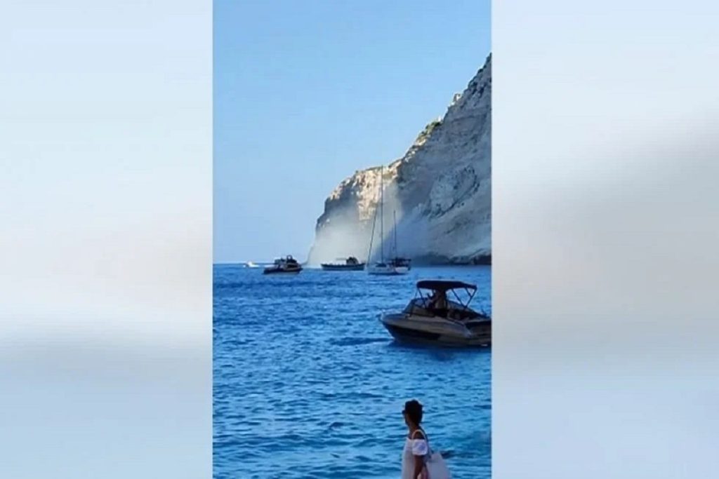 Ζάκυνθος: Έπεσαν βράχοι στο «Ναυάγιο» μετά τον σεισμό (video)