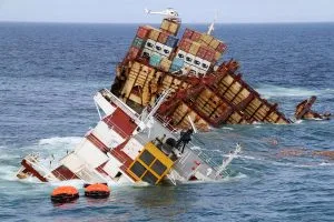 Rena's stern stable after sinking