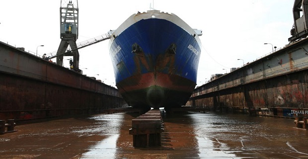 Λειτουργία επιχειρήσεων ναυπήγησης ως ελεύθερα τελωνειακά συγκροτήματα