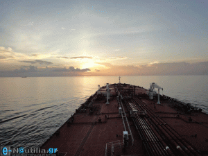 nautilia_ploio_suezmax