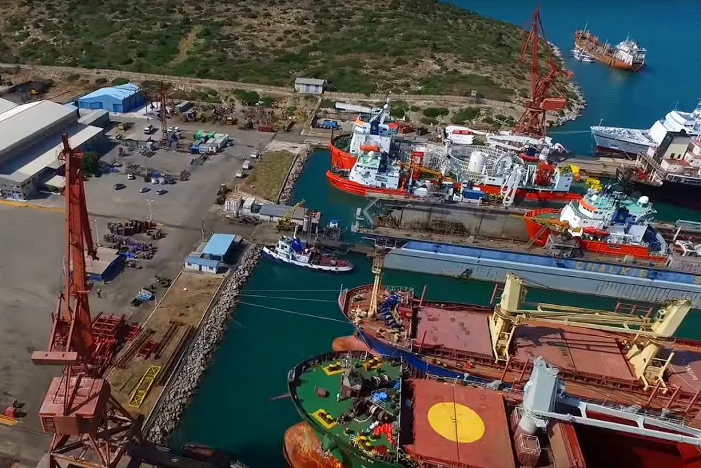Ναυπηγεία Χαλκίδας: Τραυματίστηκε 42χρονος εργαζόμενος σε πλωτή δεξαμενή