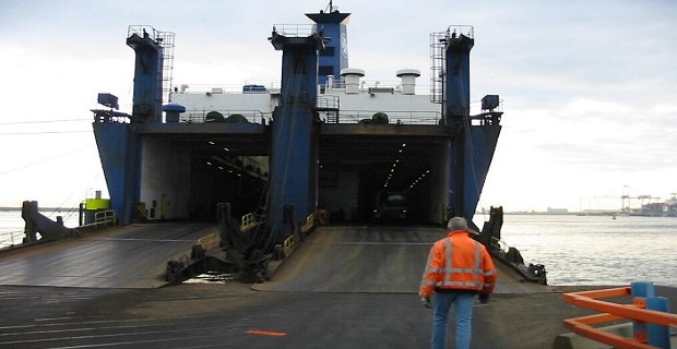 nekros_se_ploio_roro