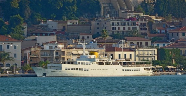 neraida_ploto_mouseio__