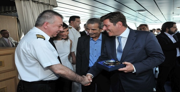 nerture_thalassa_agiasmos_