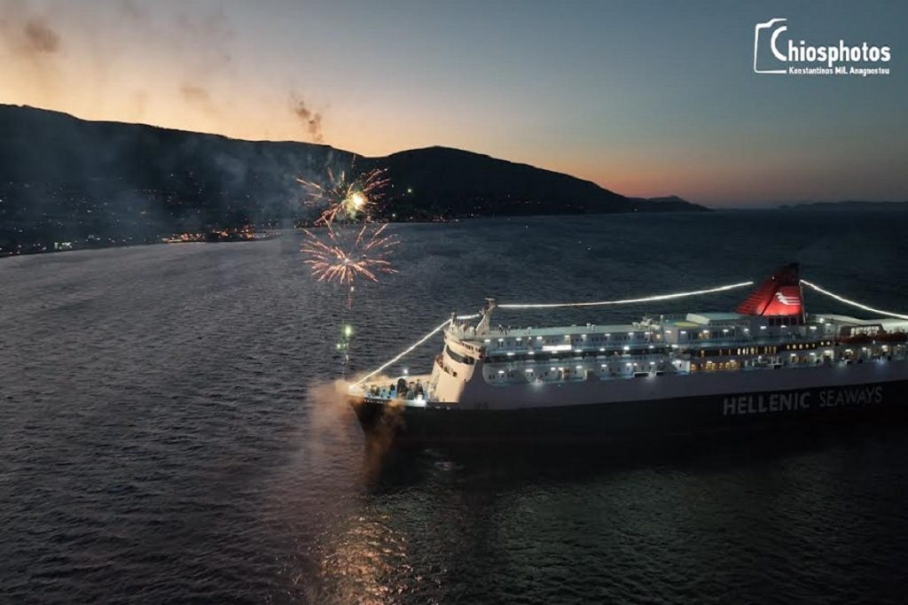 Το Νήσος Σάμος τίμησε τη Μικρασιάτισσα Αγία Παρασκευή με εντυπωσιακό τρόπο (video & photo)