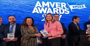 niki_kalogiratou_receives_amver_awards_on_behalf_of_capital_ship_management