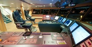 oi_nautikoi_mprostastis_simerines_texnologikes_allages