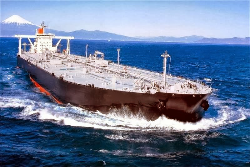 Φωτογραφία ημέρας - Oil tanker