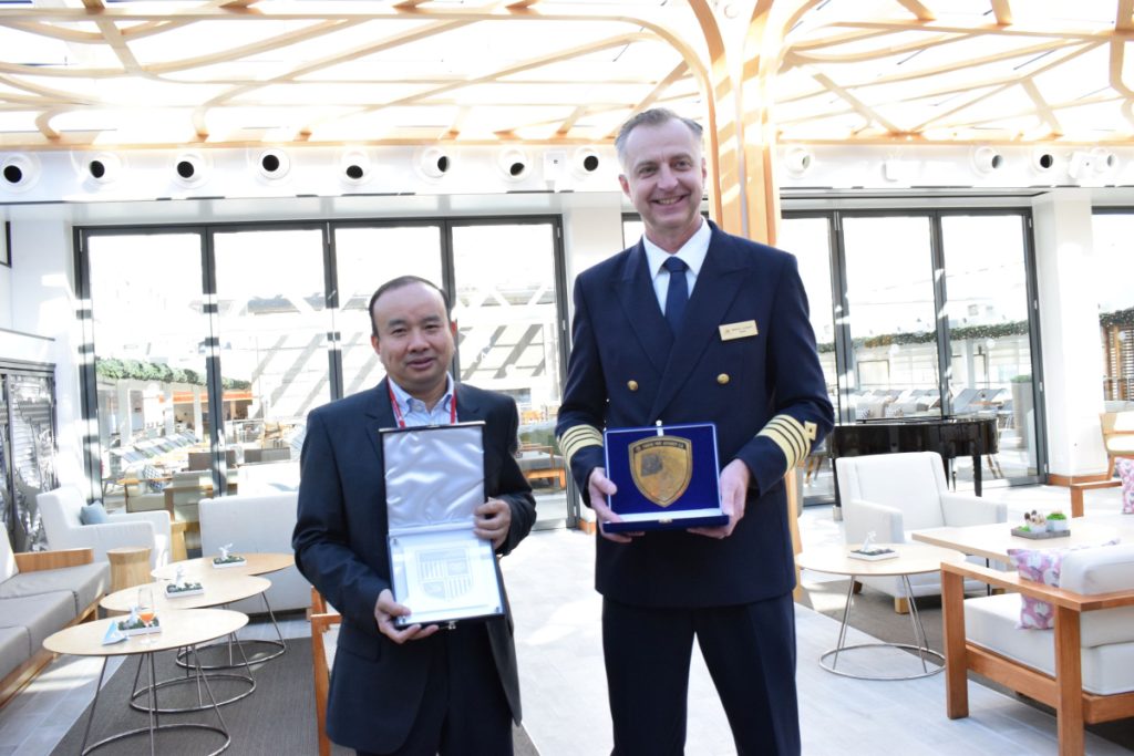 ΟΛΠ Α.Ε.: Κατέφθασε στο Λιμάνι του Πειραιά το Viking Sky - Πρώτο κρουαζιερόπλοιο για τη νέα χρονιά