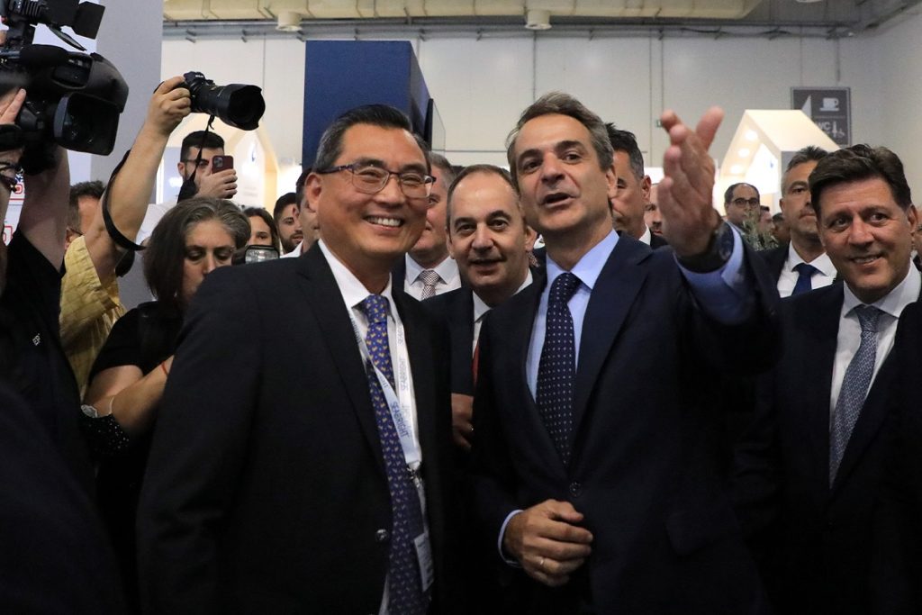 Λιμενικός κόμβος για όλες τις υπηρεσίες το λιμάνι του Πειραιά