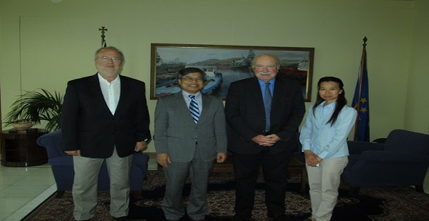 olp_sinantisi_me_presvi_vietnam_