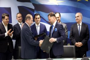 xr:d:DAF3ExF16vA:3,j:2580974988402399867,t:23121519