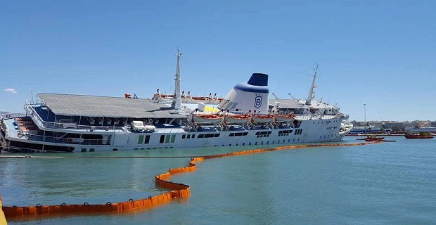 Φωτογραφίες από το εσωτερικό του «Παναγιά Τήνου»