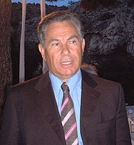 paris-dragnis-o-kapetanios-pou-egine-basilias-twn-mega-yachts