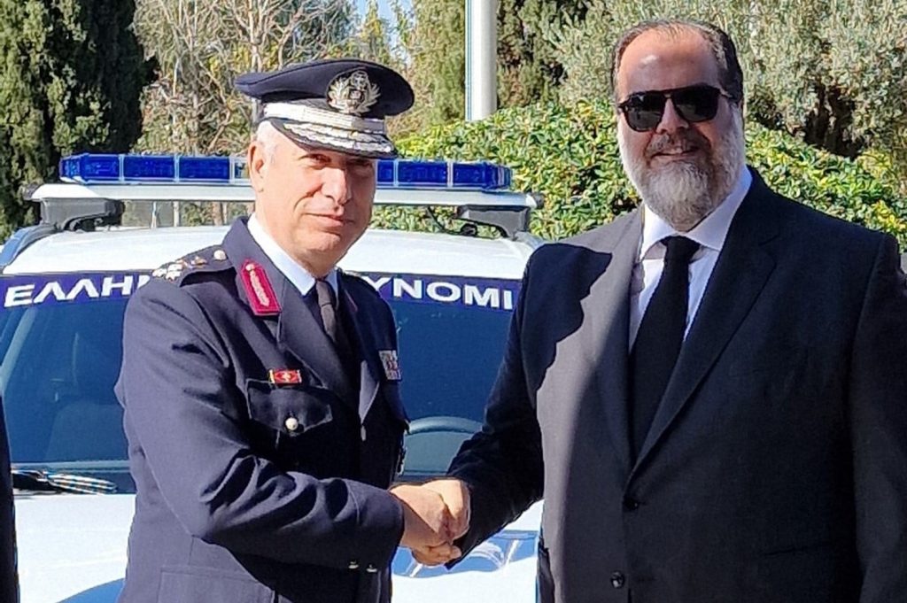 Νικόλας Πατέρας: Δωρεά 10 υβριδικών περιπολικών στην Ελληνική Αστυνομία