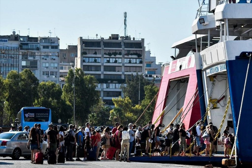 Πάσχα: Ακριβότερο κατά 15% το ταξίδι με πλοίο
