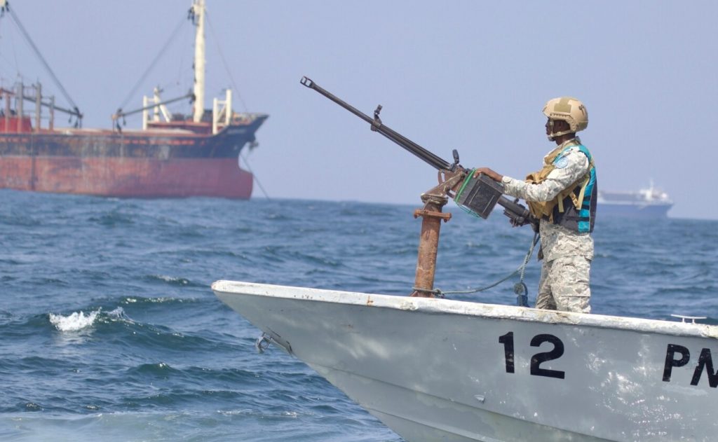 Σε εξέλιξη βρίσκεται περιστατικό πειρατείας σε φορτηγό πλοίο στη Σομαλία