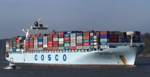 pente_nea_containership_parhffeile_h_cosco_