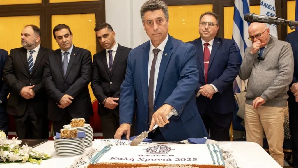 «Η Πολιτεία κλείνει τα μάτια στα προβλήματα των ναυτικών»