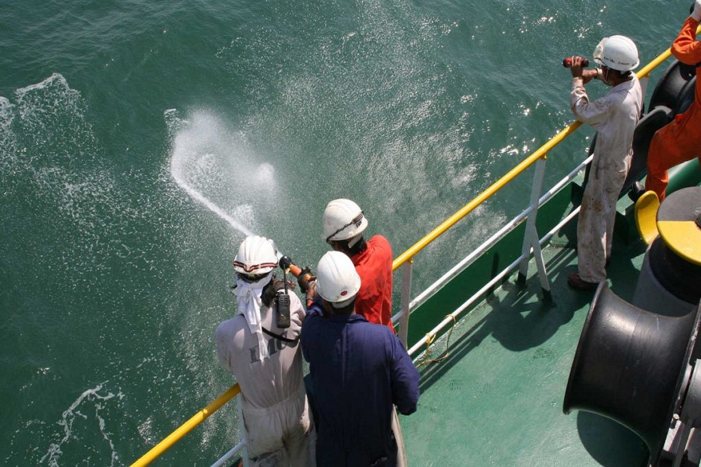 Σε ιστορικό χαμηλό οι πειρατείες στη θάλασσα – Γιατί υπάρχει ανησυχία για τους επόμενους μήνες