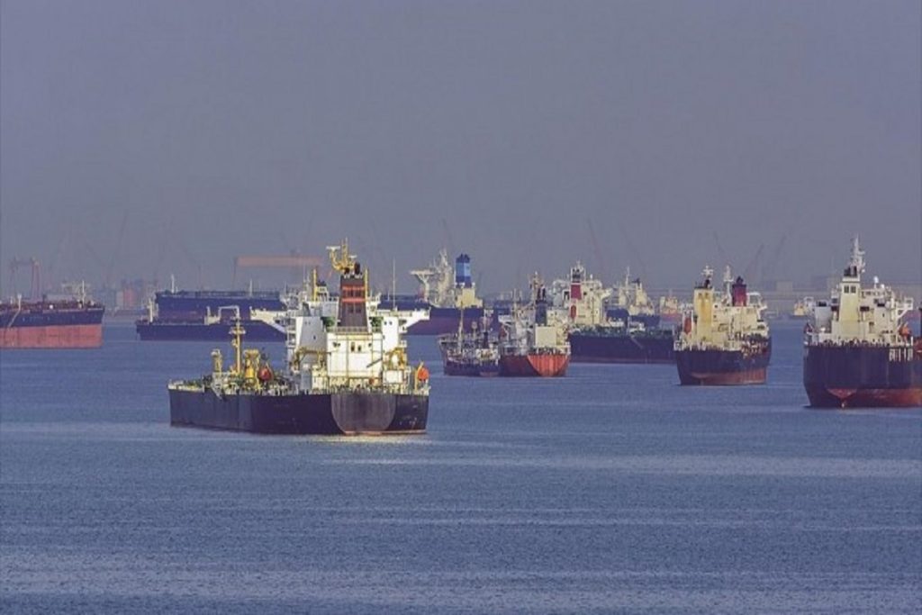 Το αγωνιστικό μπλόκο στα πλοία είναι η μόνη λύση για να τερματιστεί η πολύμηνη ομηρία των Ναυτεργατών
