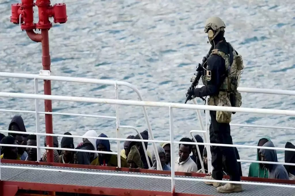 Οι ιταλικές ειδικές δυνάμεις επιβιβάστηκαν σε τουρκικό πλοίο Ro-Ro μετά από αναφορές για ένοπλους λαθρεπιβάτες!
