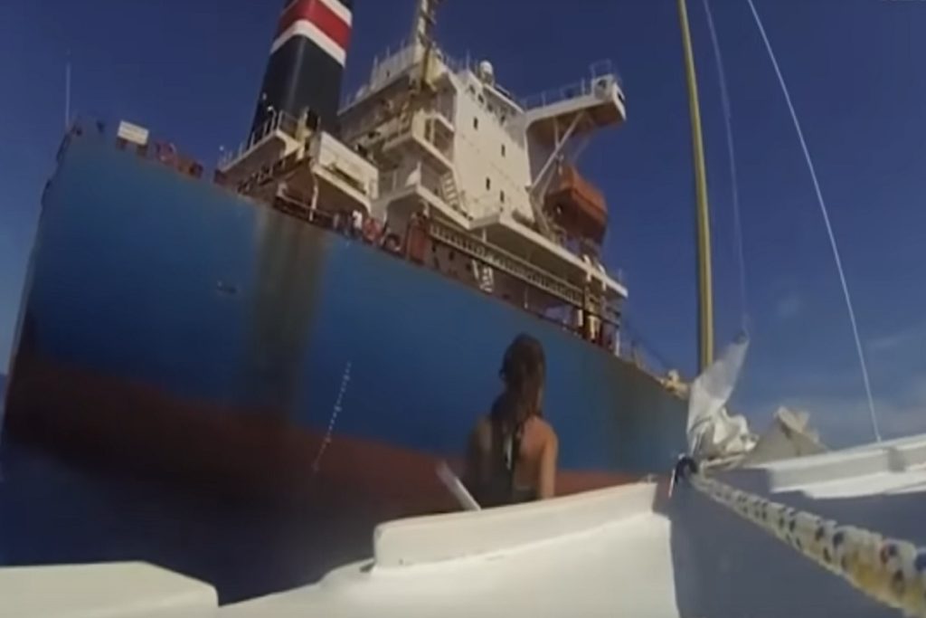 Εντυπωσιακές εικόνες από την εξερεύνηση ενός πραγματικού σκάφους «φάντασμα» που βρίσκεται εγκαταλελειμμένο στον Ατλαντικό ωκεανό!
