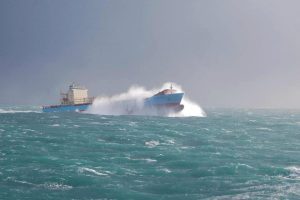 pontoporos_naftilia_waves_mpofor_