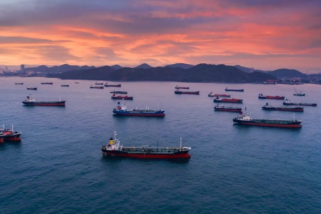 Ελληνική ναυτιλία: Εισέφερε 263 δισ. ευρώ την τελευταία 20ετία