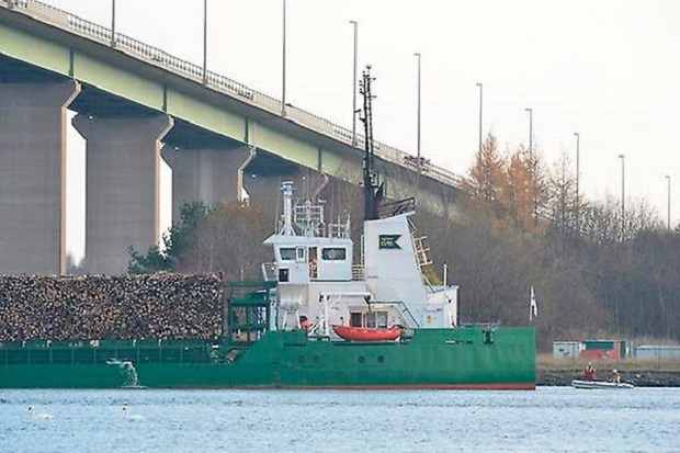 prosaraksi_fortigou_ploiou_me_pithanothta_vithushs_tou5