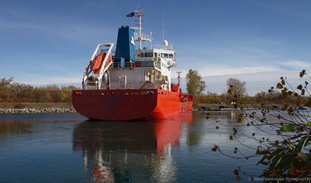 prosaraksi_ploiou_pou_kouvalouse_roumi3