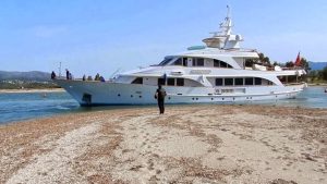 prosaraxh_thalamhgou_sti_leukada