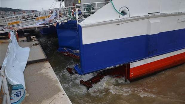 proskroush_epivatigou_ploiou_aktoploia