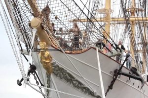 ptwsh_apo_pshlo_shmeio_se_ploio