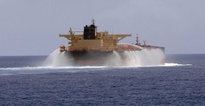 purovolismoi_pros_petrelaioforo_sto_steno_tou_ormouz_