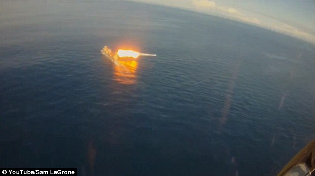 pyraulos_se_ploio_container2