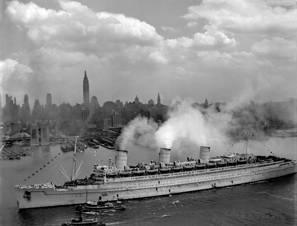 «Queen Mary» το 1945 στη Νέα Υόρκη
