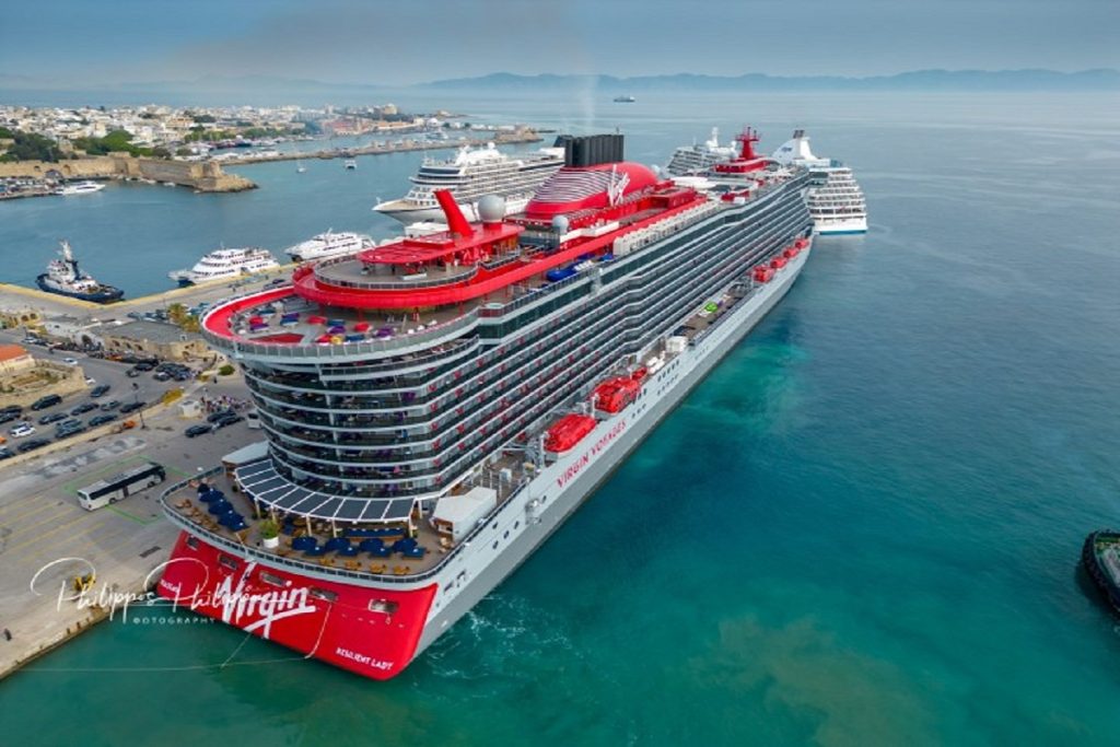 Το κρουαζιερόπλοιο μεγαθήριο Resilient Lady της Virgin Voyages για πρώτη φορά στη Ρόδο