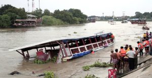 APTOPIX Thailand Boat Accident