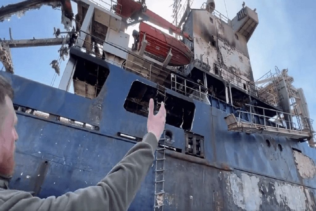Το ρωσικό ναυτικό χτύπησε τουρκικό φορτηγό πλοίο κοντά στη Μαριούπολη