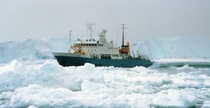 rosiko_ploio_antarktiki